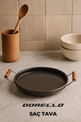 Ahşap Saplı Yuvarlak Sac Tava 40 cm – Kamp, Ocak Üstü ve Açık Ateş Kullanıma Uygun