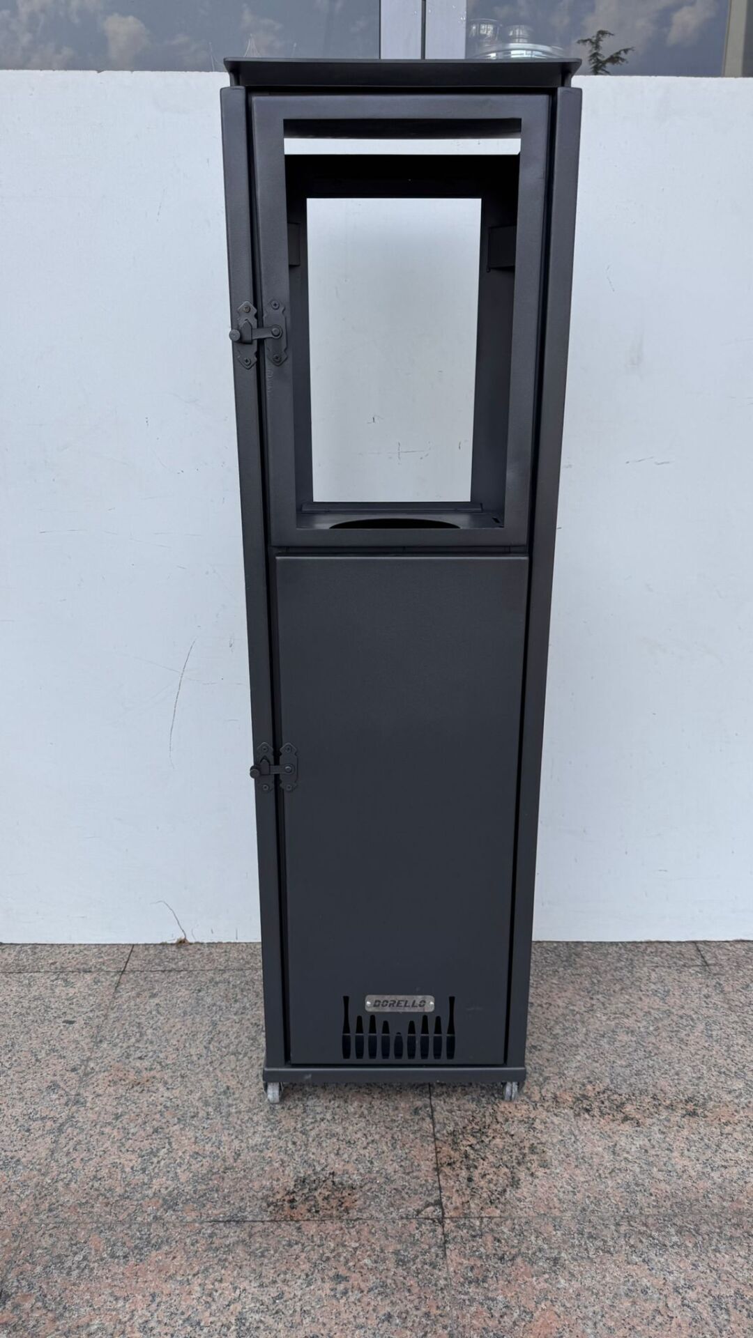 DORELLO Tekerlekli Dış Mekan Pelet Soba Gövdesi – Dayanıklı, Fonksiyonel, Şık!