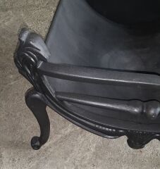 Dorello Döküm Şömine Haznesi – Dayanıklı ve Estetik Isınma Çözümü