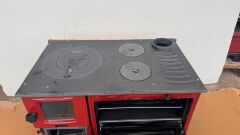 Fırınlı Kuzine Döküm Soba – Odunlu Isıtma ve Pişirme Sobası